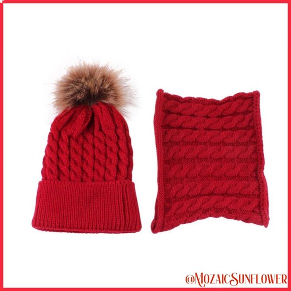 NEW Toddler 2 Piece Hand Cable Knit Red Hat Faux Fur Pompon and Collar Scarf - Picture 3 of 7